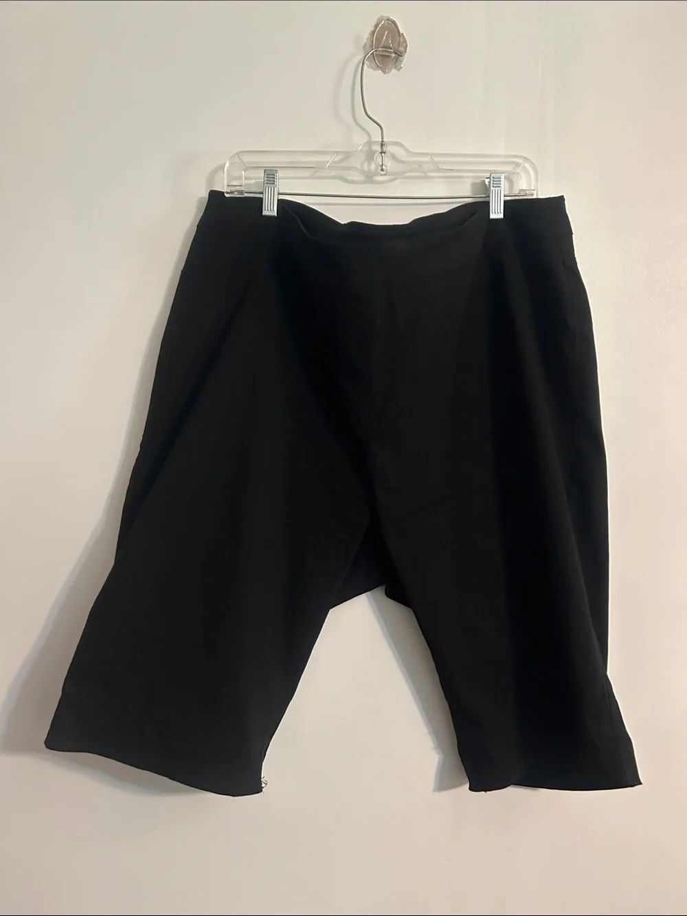 Soft Surroundings Black Knee-Length Wide Leg Shorts